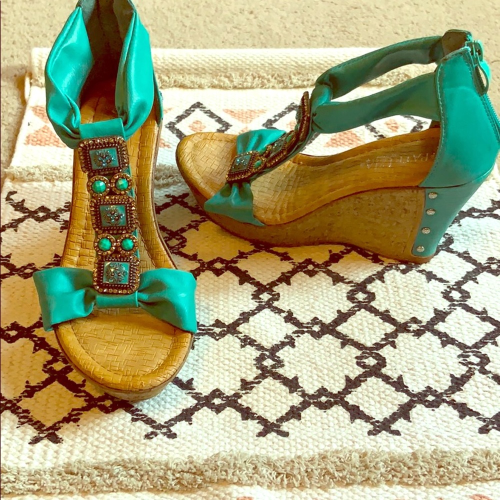 Spring Step Patrizia Wedges